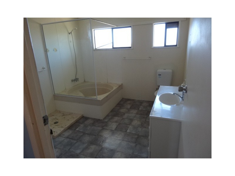 18907 Bruce Highway, Bowen QLD 4805