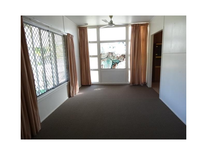 4 Marshall Street, Bowen QLD 4805