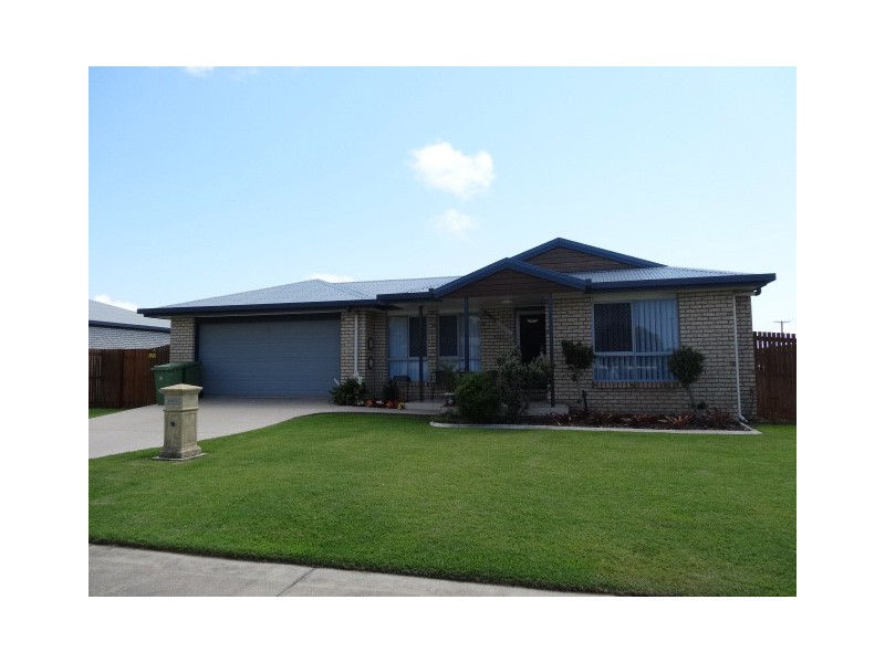 1/2 Cullen Close, Bowen QLD 4805