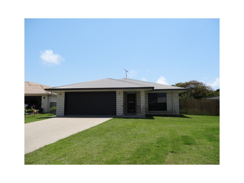 10 Banks Drive, Bowen QLD 4805