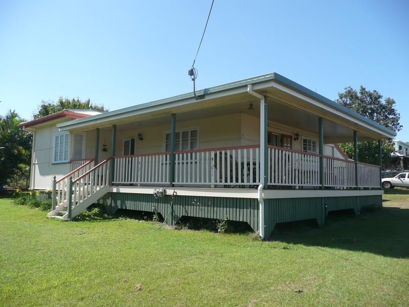 12 Brisbane Street, Bowen QLD 4805