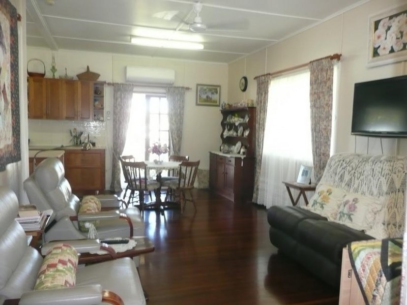 12 Brisbane Street, Bowen QLD 4805