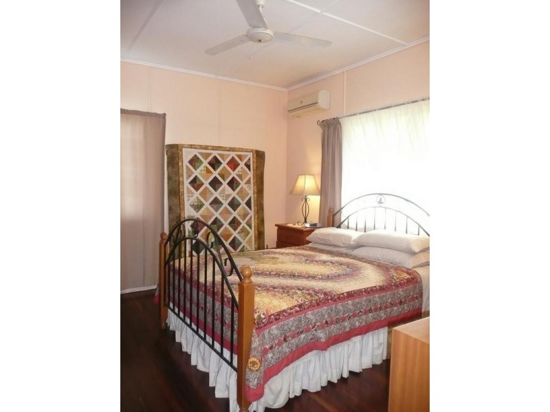12 Brisbane Street, Bowen QLD 4805