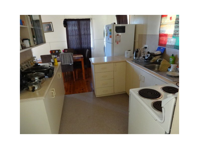 16 Cunningham Street, Collinsville QLD 4804