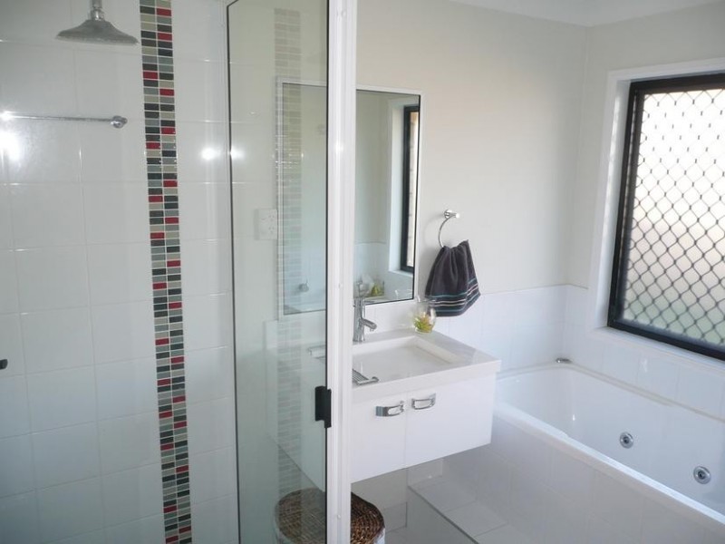 34 Bryant Avenue, Bowen QLD 4805