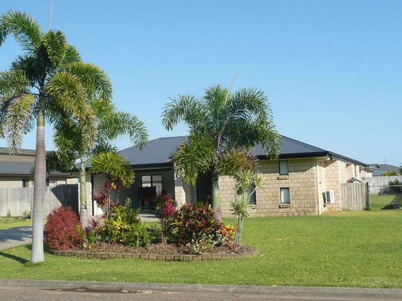 34 Bryant Avenue, Bowen QLD 4805