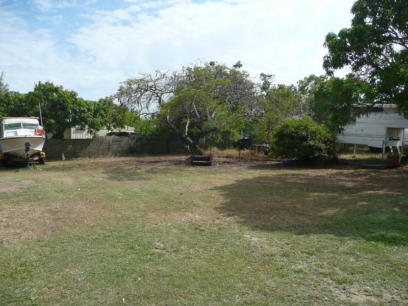 124 Powell Street, Bowen QLD 4805