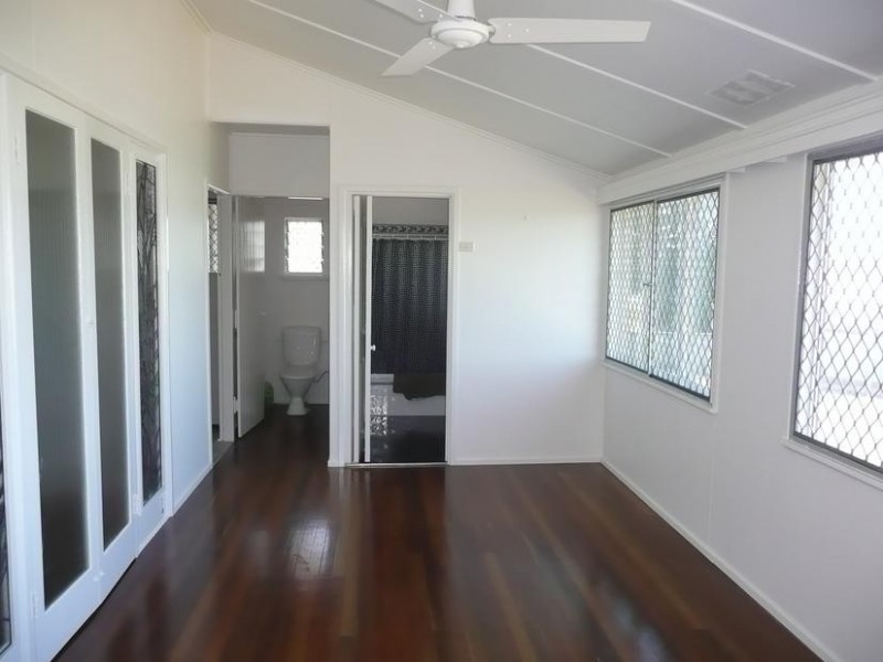 18 Hay Street, Bowen QLD 4805