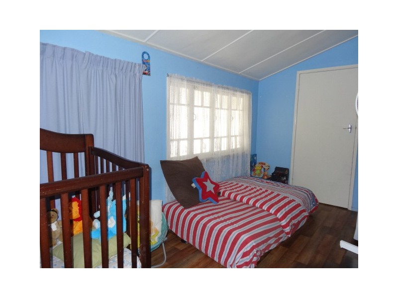 33 Gloucester Street, Bowen QLD 4805