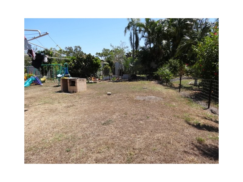33 Gloucester Street, Bowen QLD 4805