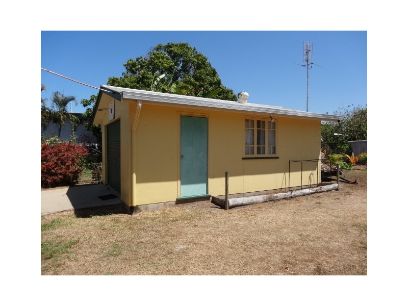 33 Gloucester Street, Bowen QLD 4805