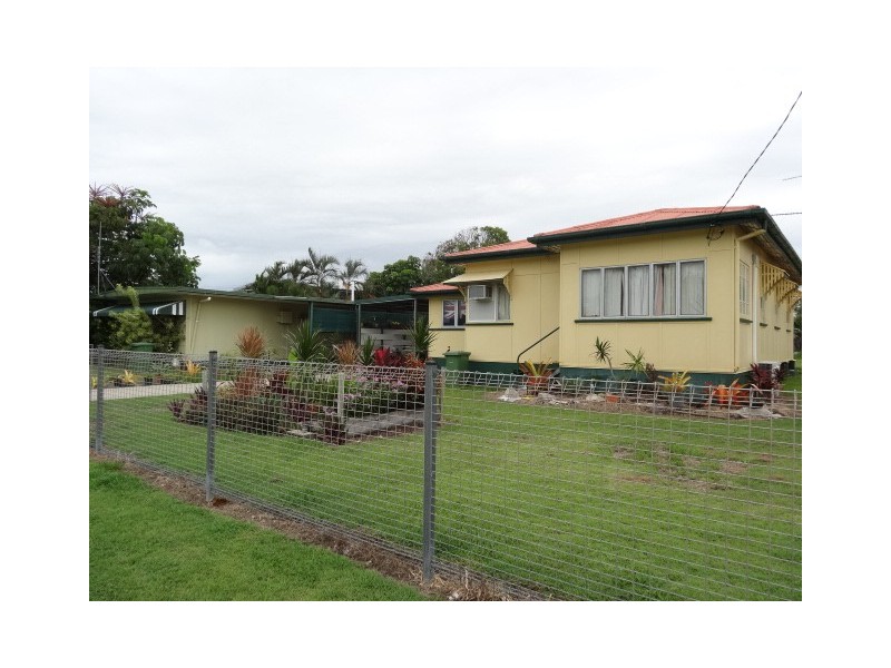 33 Gloucester Street, Bowen QLD 4805