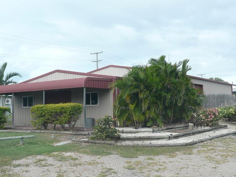 27 Don Street, Bowen QLD 4805