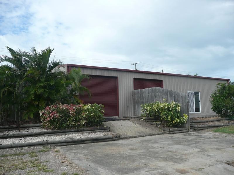 27 Don Street, Bowen QLD 4805