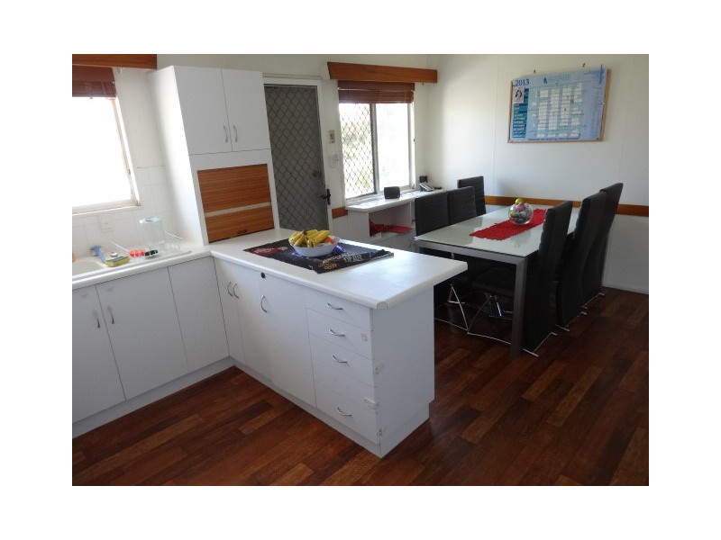 18 Daniel Street, Bowen QLD 4805