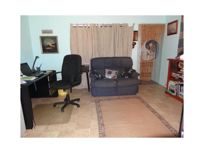 15 Gilbert Street, Bowen QLD 4805