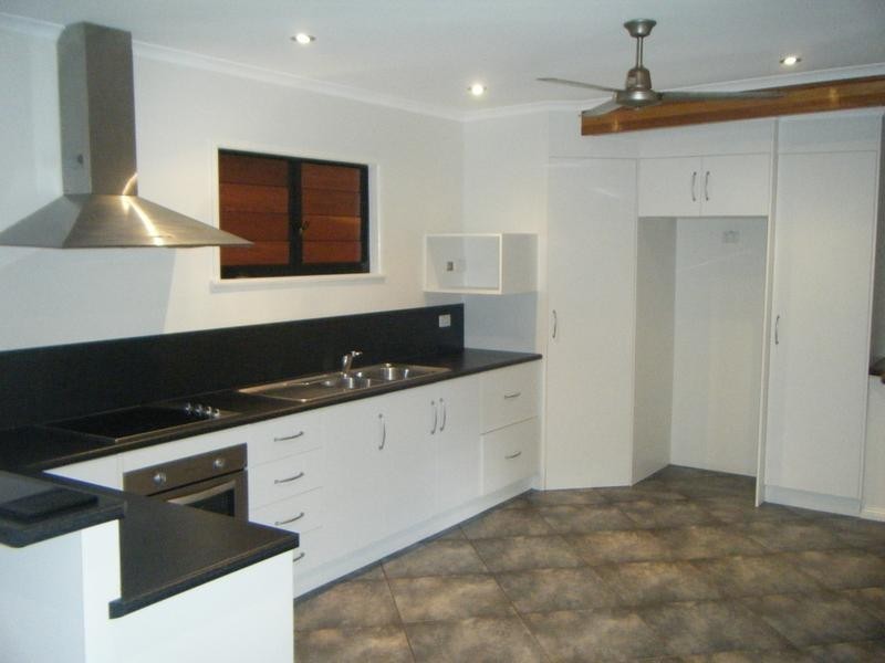 57 Horseshoe Bay Road, Bowen QLD 4805