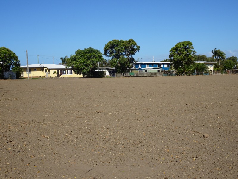 41 Soldiers Road, Bowen QLD 4805