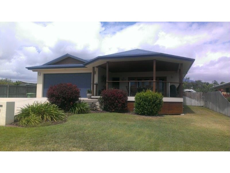 9 Bayside Court, Bowen QLD 4805