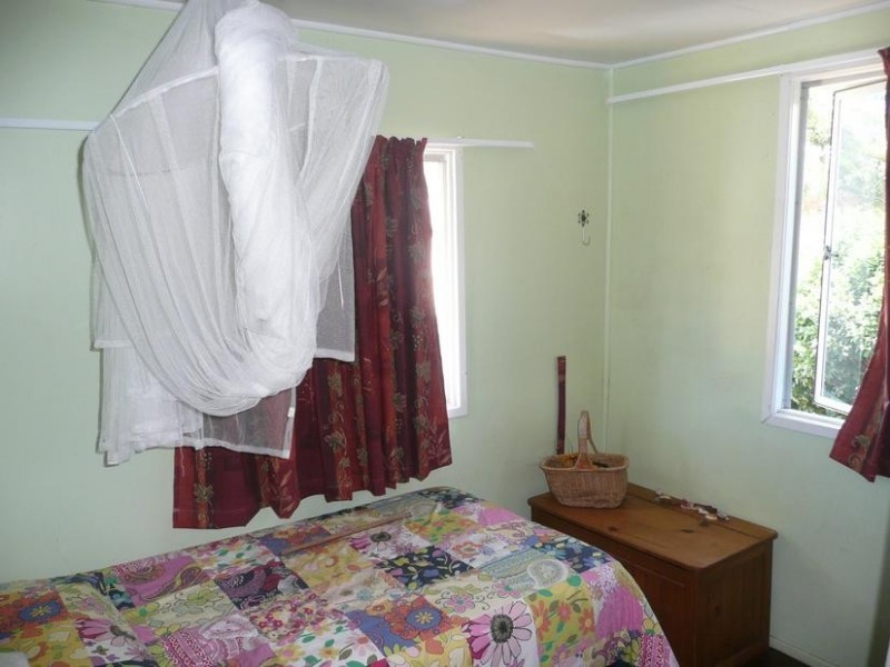 35 Sinclair Street, Bowen QLD 4805