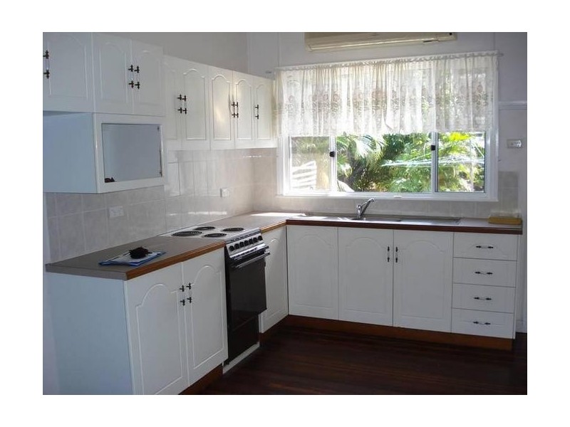 82 Gordon Street, Bowen QLD 4805