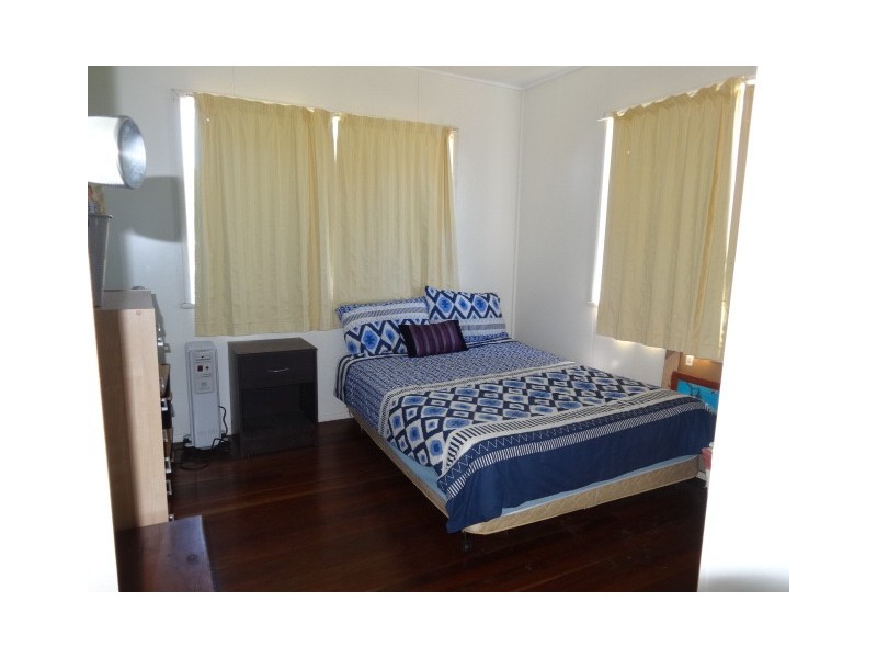 15 Mackenzie Street, Bowen QLD 4805