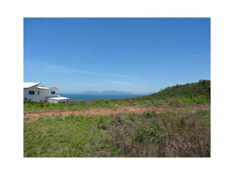 18 Harbour View Terrace, Bowen QLD 4805