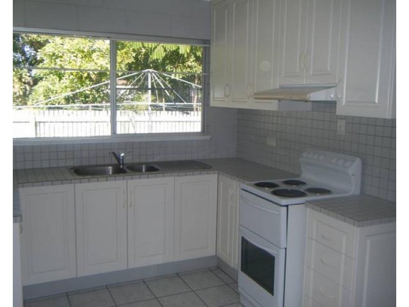 4/91 Horseshoe Bay Road, Bowen QLD 4805
