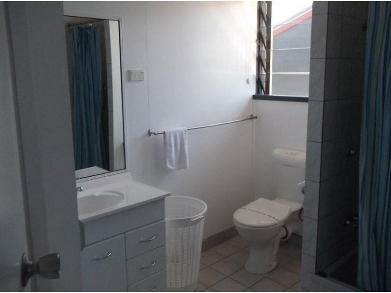 2/47 Horseshoe Bay Road, Bowen QLD 4805