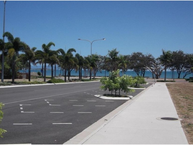 1-3 Herbert Street, Bowen QLD 4805