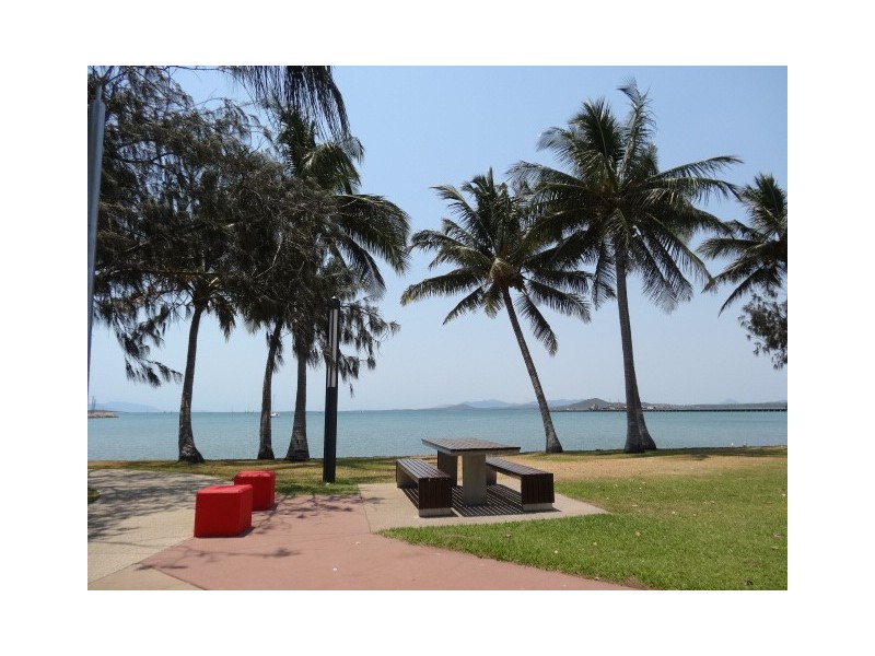 1-3 Herbert Street, Bowen QLD 4805