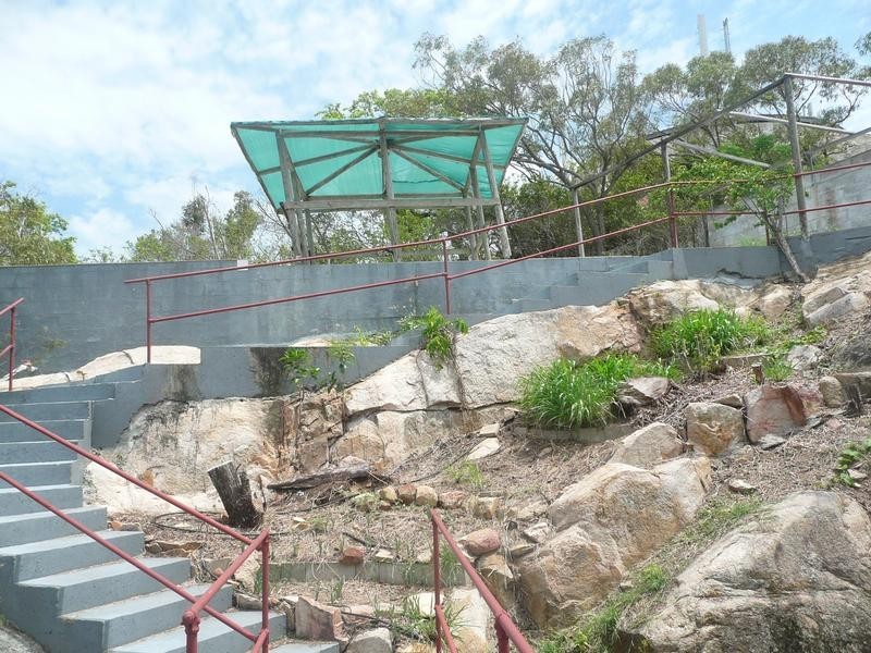 1/12 Poinciana Drive, Bowen QLD 4805