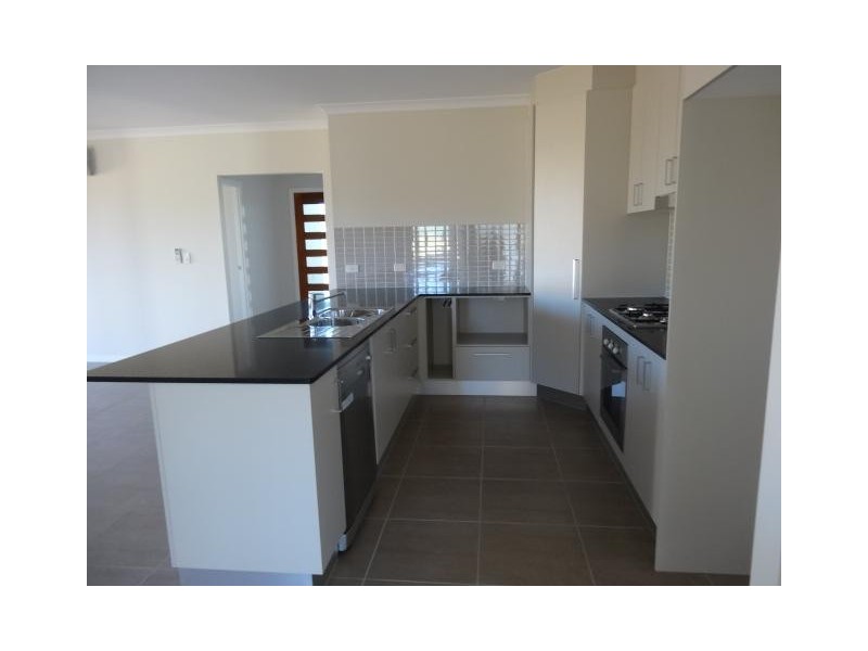 16 Lime Tree Court, Bowen QLD 4805