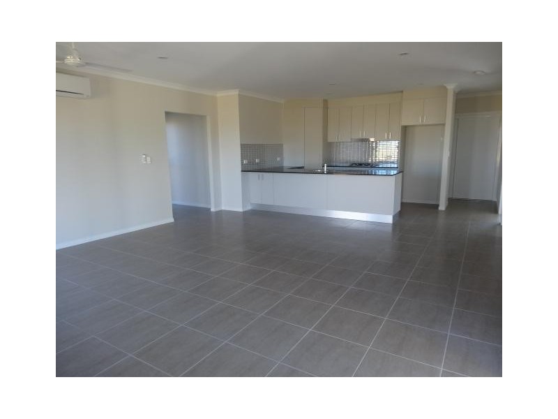 16 Lime Tree Court, Bowen QLD 4805
