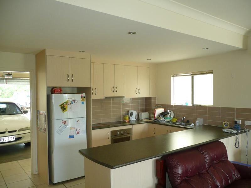 5/1 Murroona Street, Bowen QLD 4805
