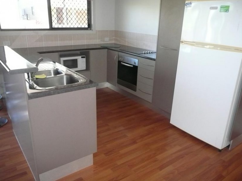 1/32 St Kilda Street, Bowen QLD 4805