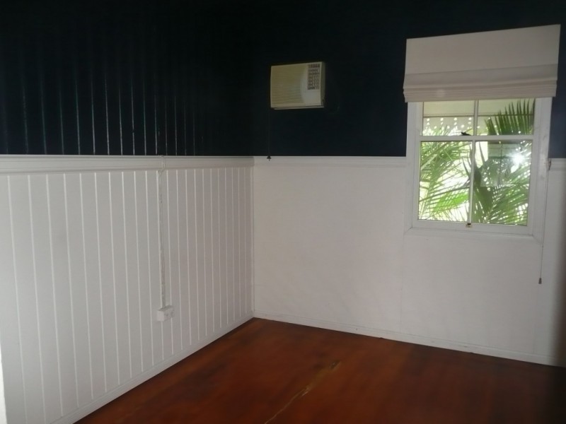 8 Blake Street, Collinsville QLD 4804