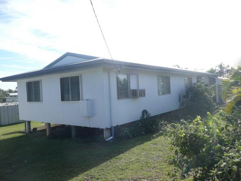 26 Thomas Street, Bowen QLD 4805