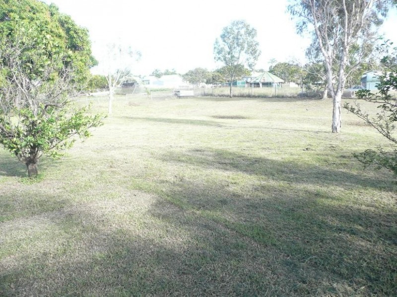 26 Thomas Street, Bowen QLD 4805