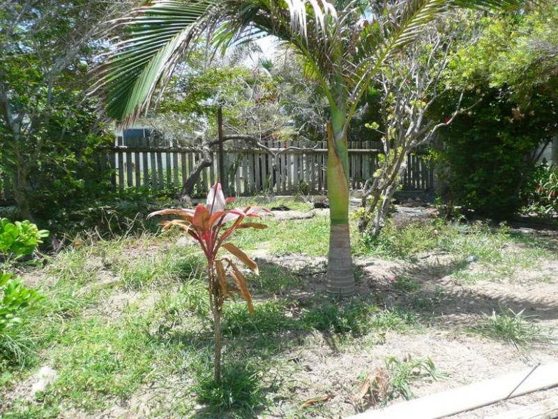 13 Bluewater Parade, Bowen QLD 4805