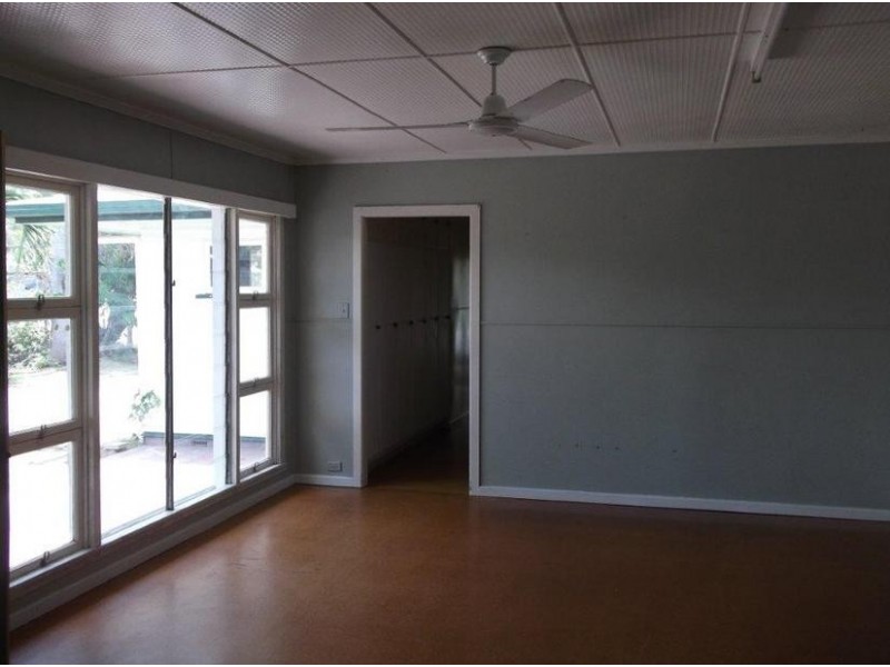 12 Marshall Street, Bowen QLD 4805