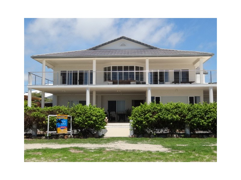 15 Bluewater Parade, Bowen QLD 4805