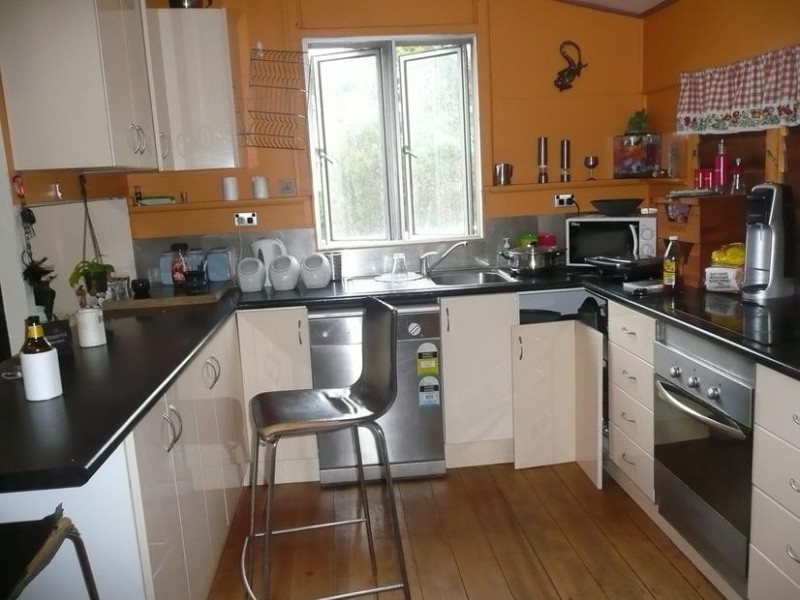 25 Pelican Street, Collinsville QLD 4804