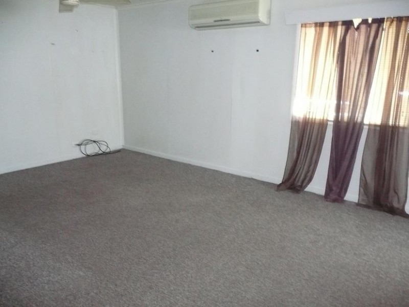 23 Queens Road, Bowen QLD 4805