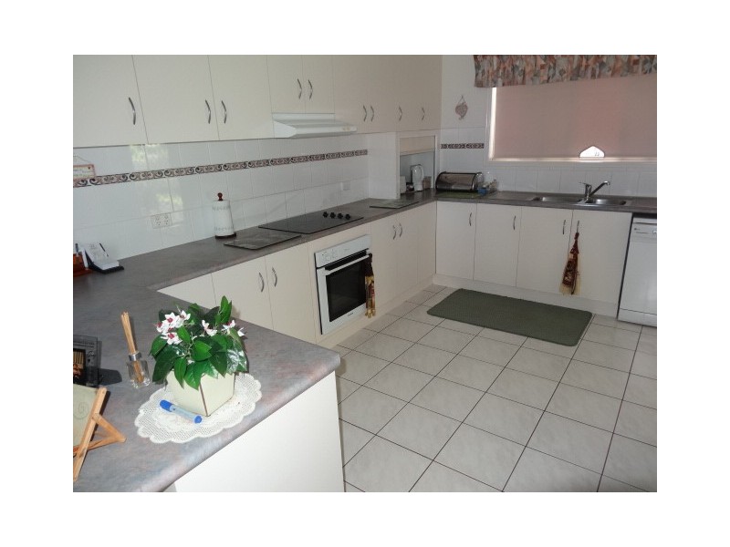 29 Bryant Avenue, Bowen QLD 4805