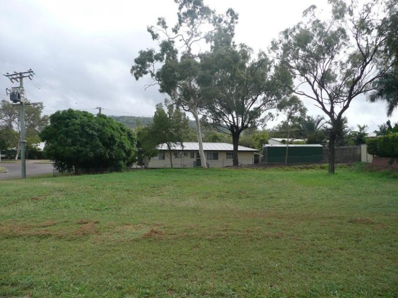 1 Shrubsole Street, Collinsville QLD 4804