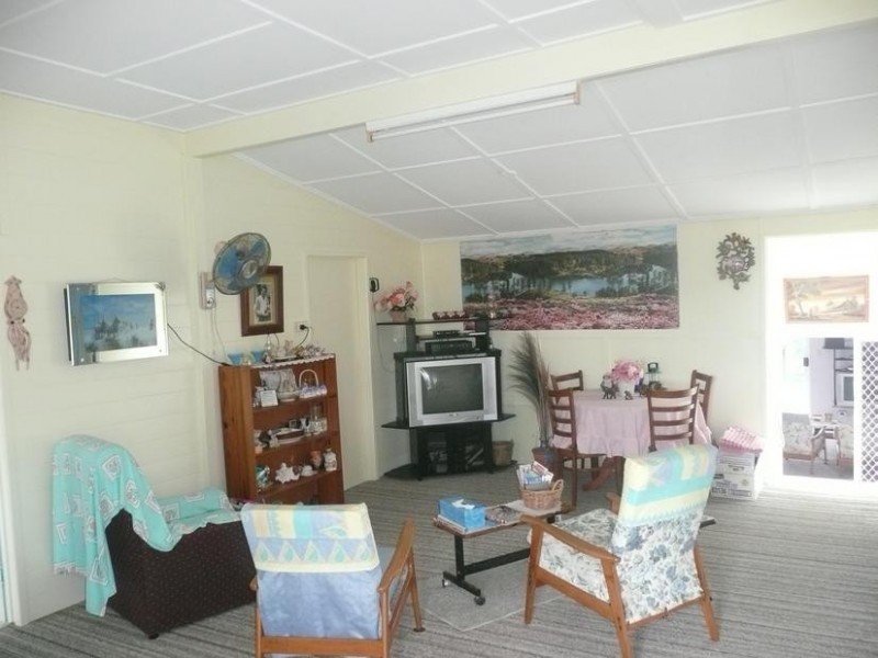 25 Thomas Street, Bowen QLD 4805