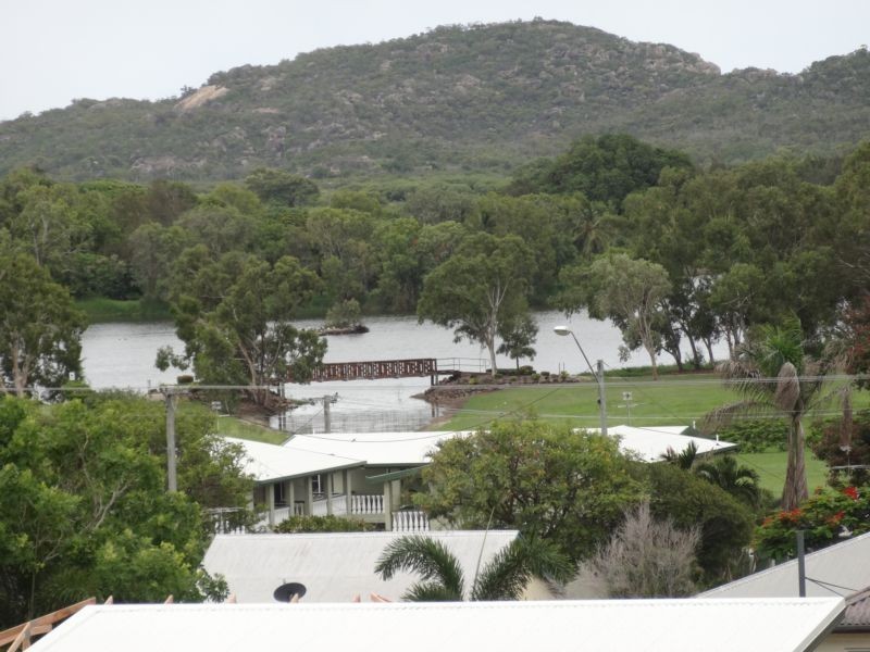 22 Reynolds Street, Bowen QLD 4805