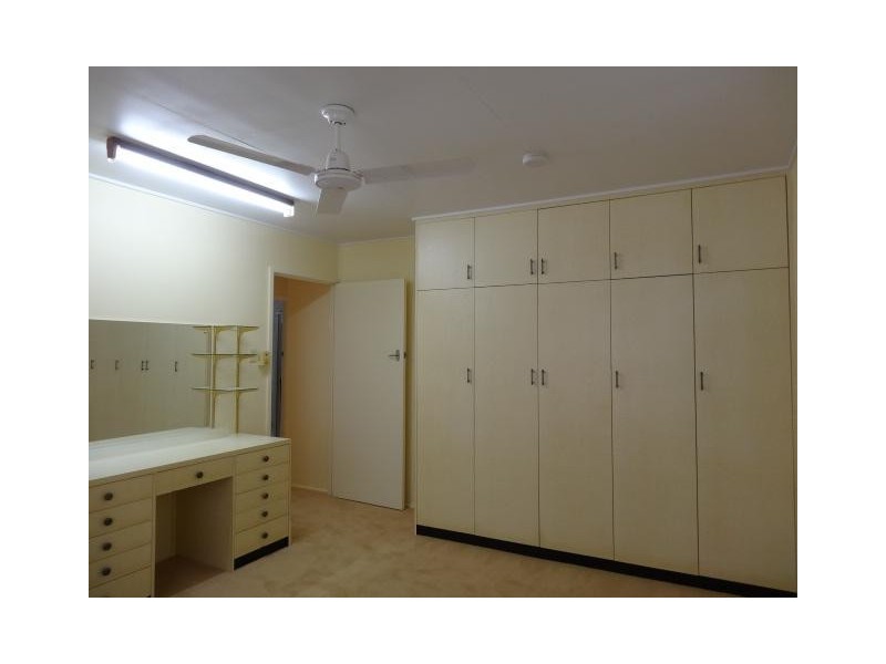 15 Philip Street, Bowen QLD 4805