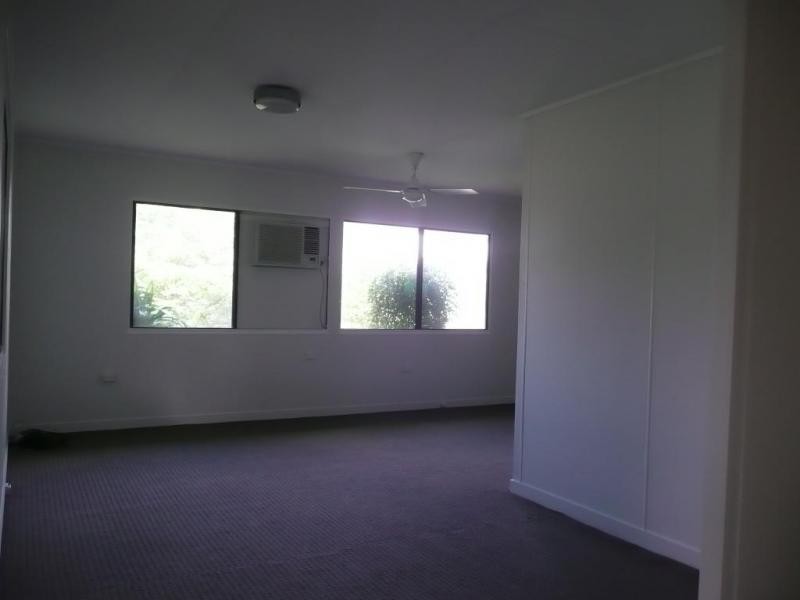 2 Pearle Place, Bowen QLD 4805